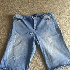 Bandolino Sky Blue Denim Shorts